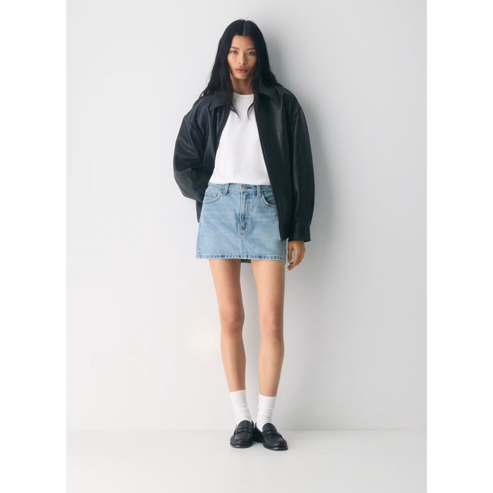 Aritzia Denim Forum '90s Ricci Skirt 28 Middy Mini Coastal Cowgirl Retro Summer